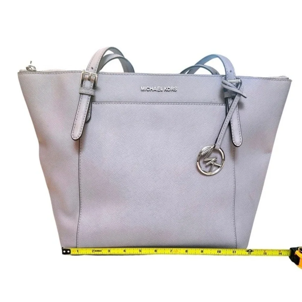 Michael Kors‎ Voyager Medium Top Zip Tote Lavender Saffiano Leather Purple Bag